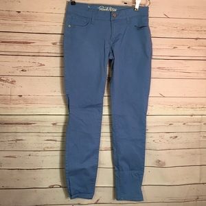 3/$20❤️Old navy Rock Star size 8 blue ankle pants